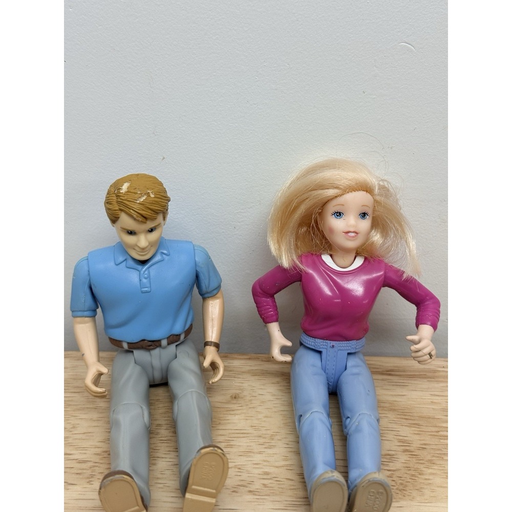 Vintage 2000 Loving Family Dollhouse Mother/Mom And Father/Dad Dolls #9 - Picture 2 of 8